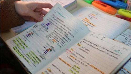 颜好IQ高!美女学霸绘本笔记走红_扑家汉化平